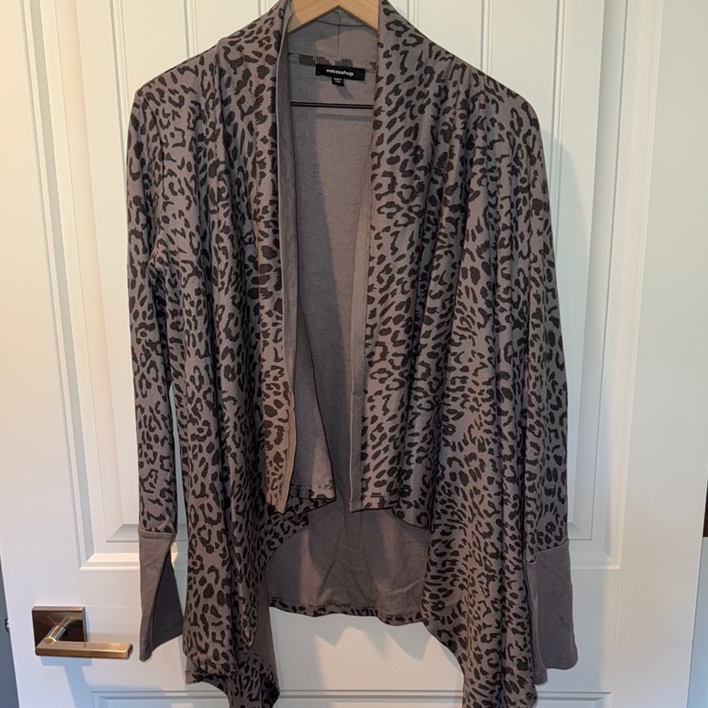Mittoshop Gray Cardigan Sweater with Waterfall Design